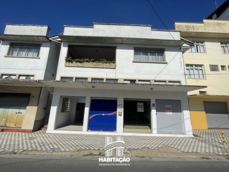 Sala comercial com mezanino localizada na Rua São Paulo, bairro Itoupava Seca